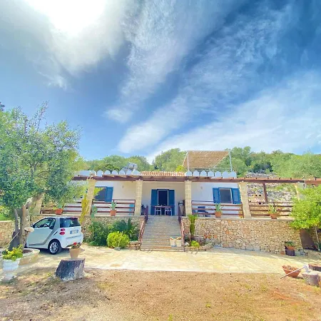 Villa Aurora