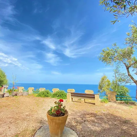 Villa Aurora *